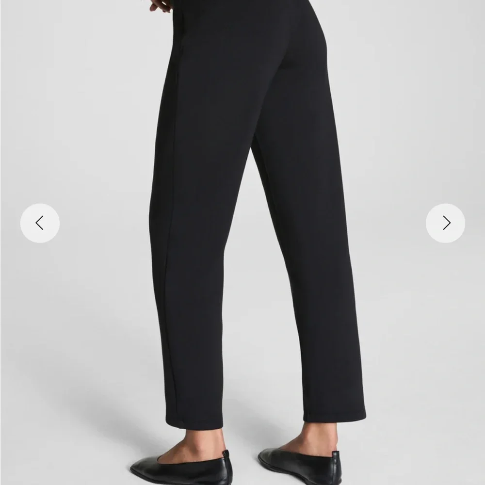 NWT SPANX Black straight Air Essentials pants - Picture 2 of 11